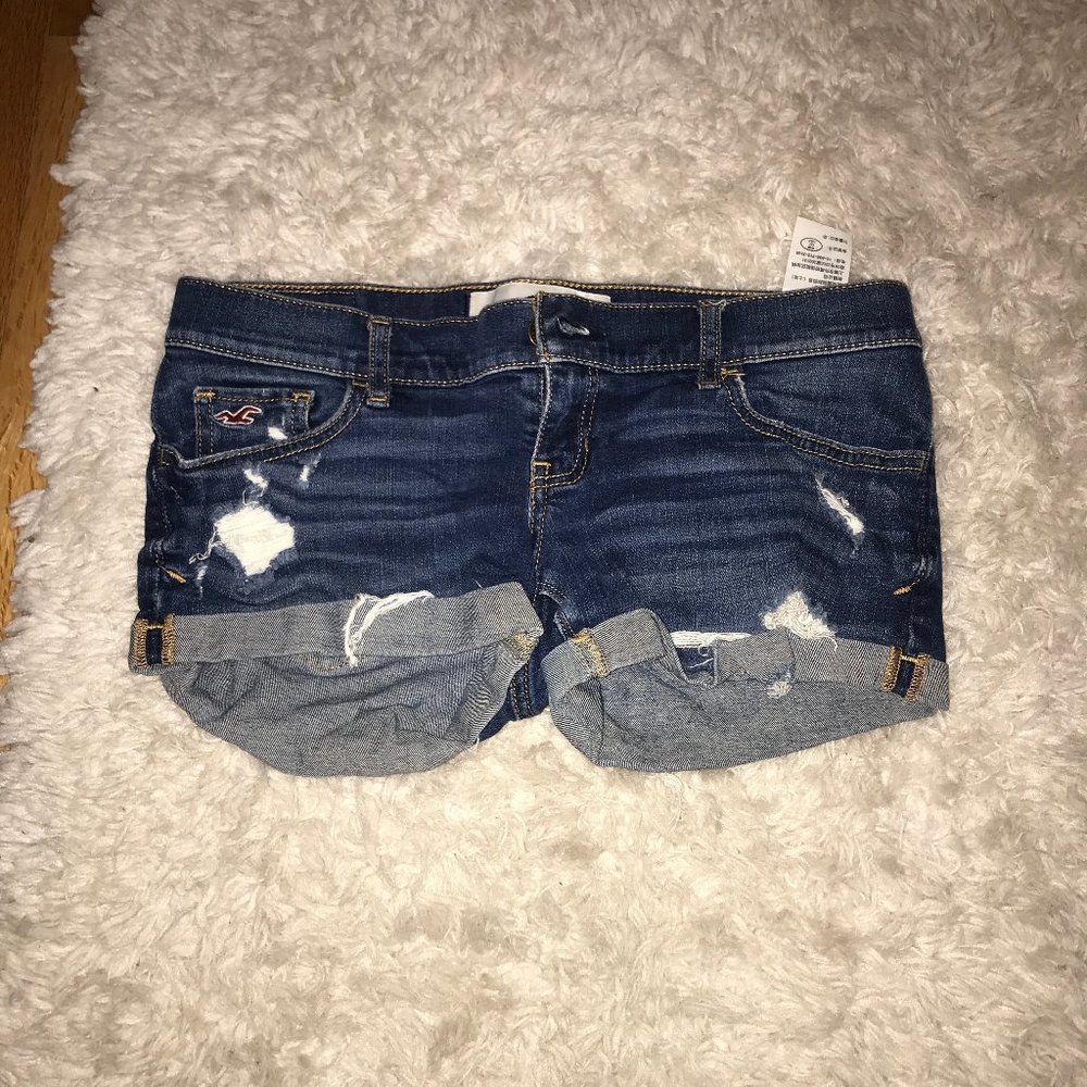 Hollister dark wash low/mid-rise short shorts